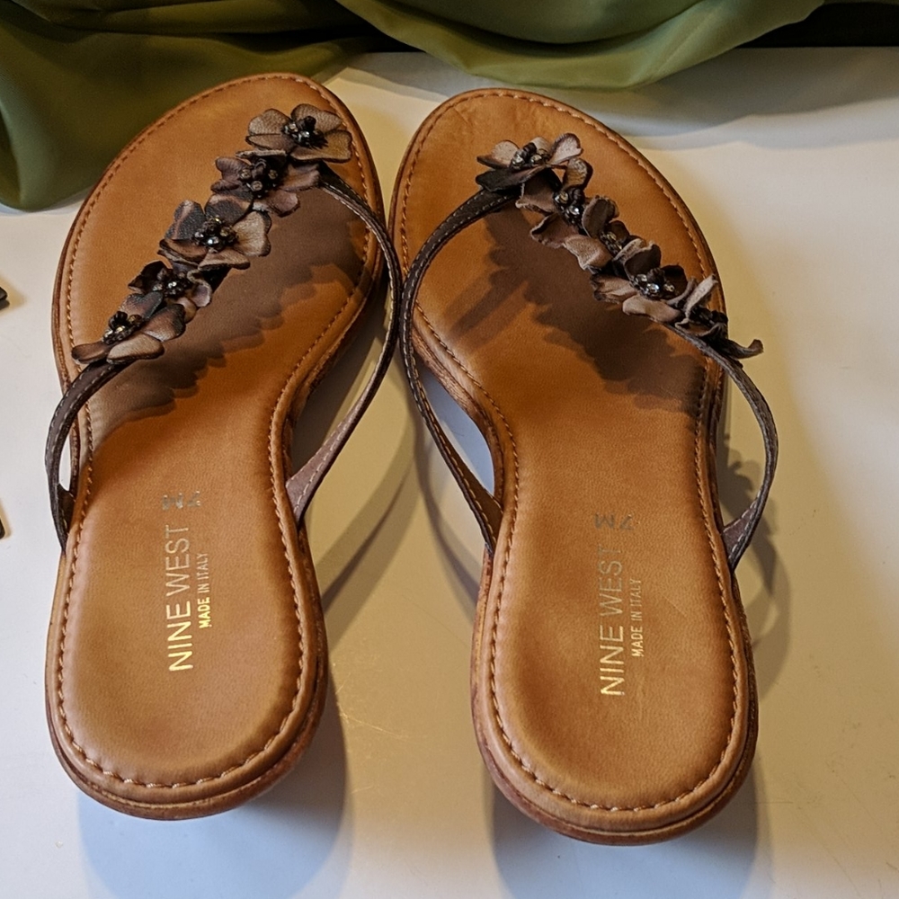 Dress Sandals - Picture 3 of 4
